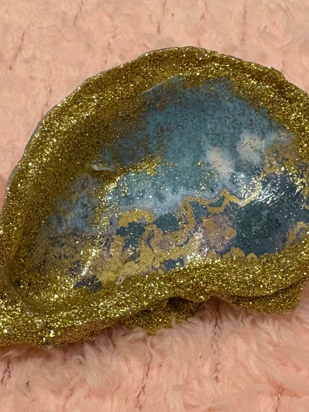 Decorative oyster shell trinket dish.